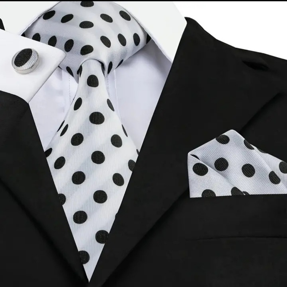 Tie set